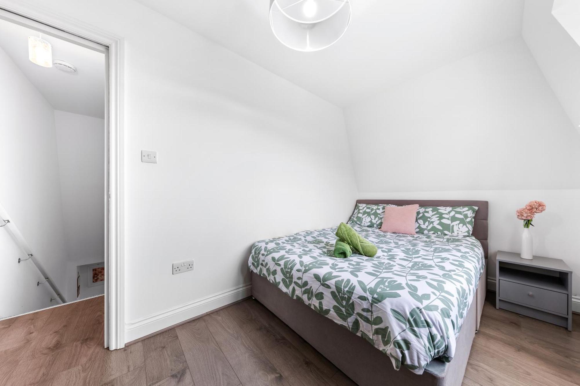 Central London Two Bedroom Serviced Apartment - Nine Elms Luxury Stay - Vauxhall & Westminster Eksteriør bilde