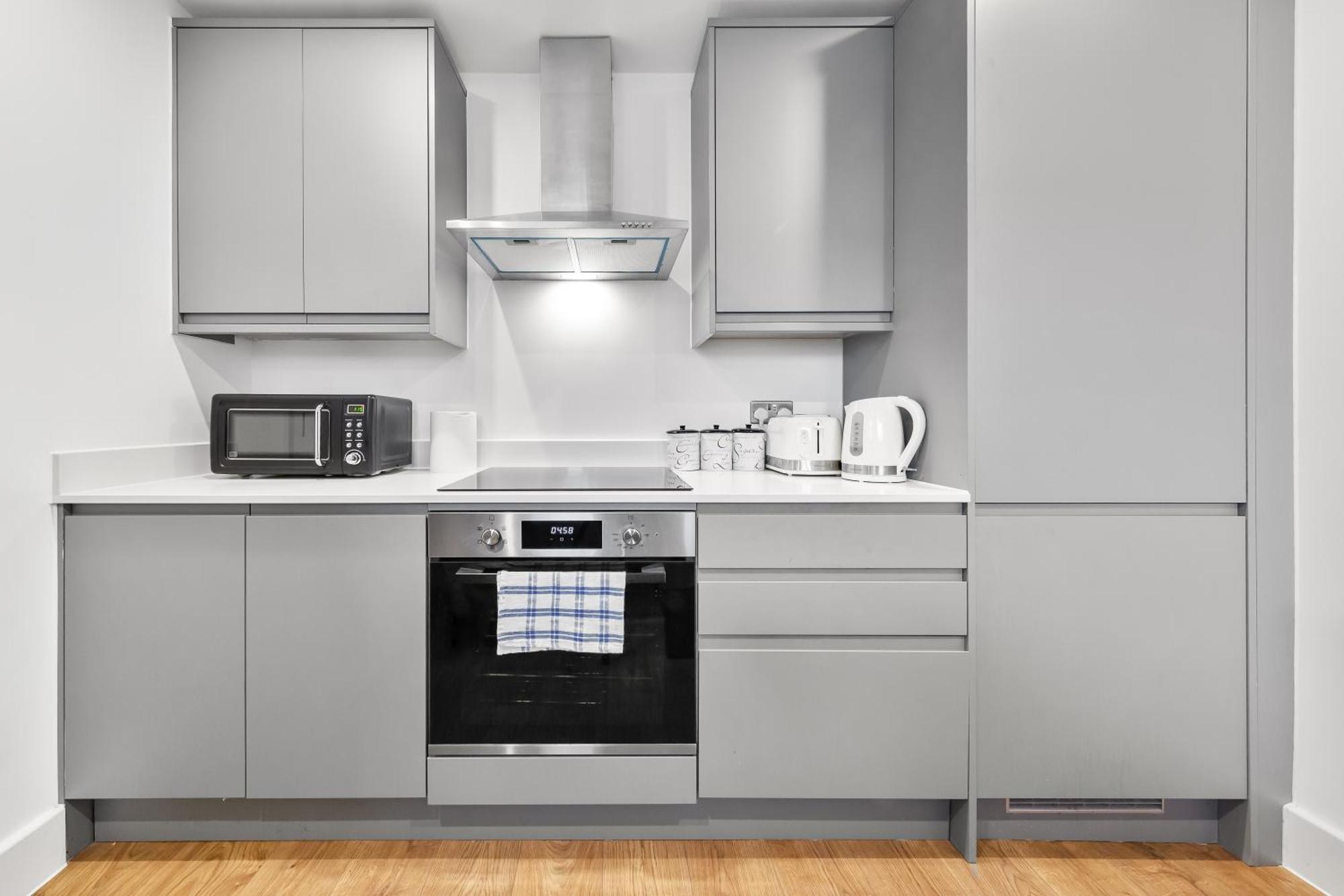 Central London Two Bedroom Serviced Apartment - Nine Elms Luxury Stay - Vauxhall & Westminster Eksteriør bilde